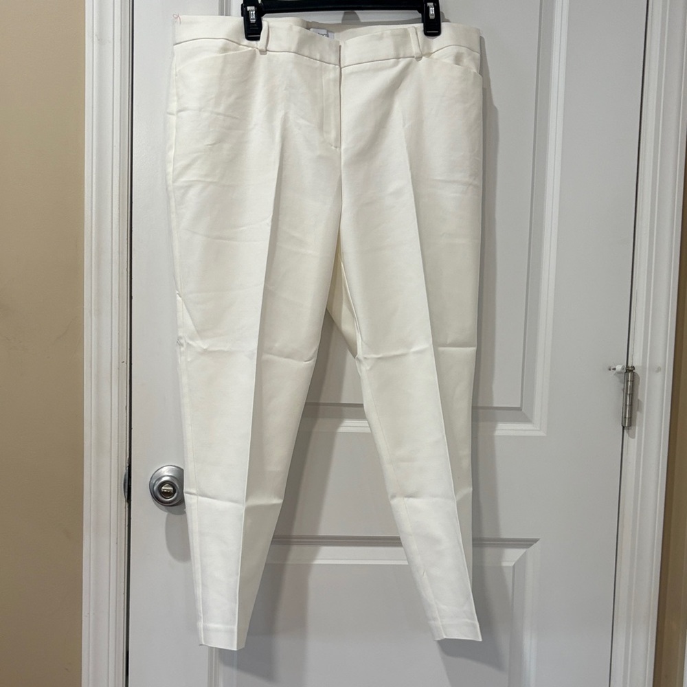 Liz Claiborne Women's Straight Leg Pants - Cream